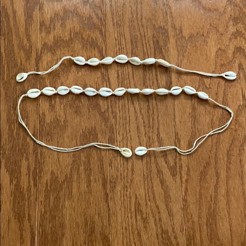 Shell necklace and bracelet set!!